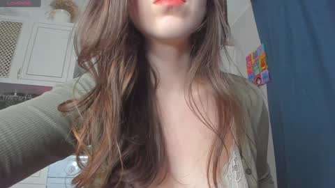 Snapshot of _axolot_ chatting on 01.22.25 Olivia online show from 01.22.25