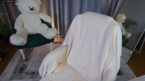 Jess online show from 05.04.26