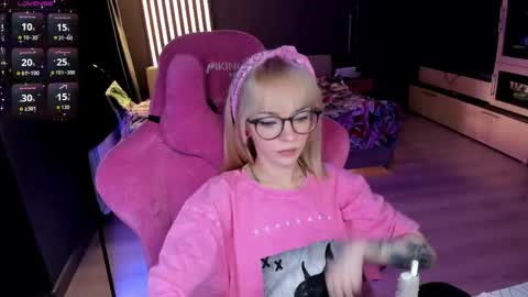 Olivia Subscribe to my Fansly -   online show from 05.13.26