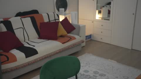 Lili online show from 02.26.25