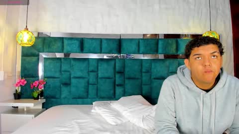 _bonnyandclyde online show from 03.16.26