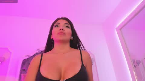 Brenda  online show from 04.25.26