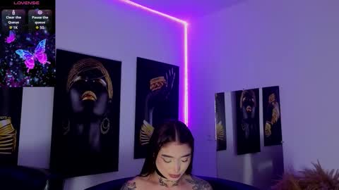 Snapshot of _brenna_hanson_ chatting on 02.06.26 Brenna online show from 02.06.26