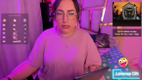 Angie  Independent model online show from 11.21.25