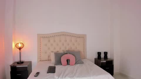 Snapshot of _bustylucianaa_ chatting on 09.15.25 Luciana online show from 09.15.25