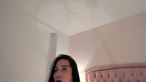 cailyn  online show from 10.12.25