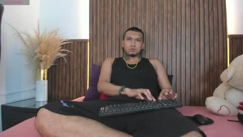 Snapshot of _cannabitch chatting on 05.04.26 Shatta Sara online show from 05.04.26