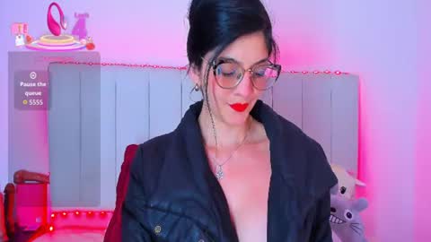 Carolina  online show from 06.12.26