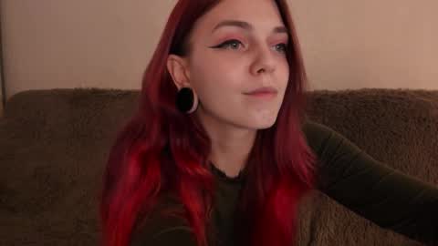 Caroline online show from 11.05.25