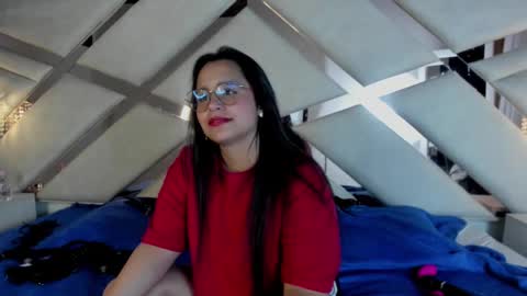 Snapshot of _carolinee_sweet chatting on 01.22.25 Caroline Sweet online show from 01.22.25