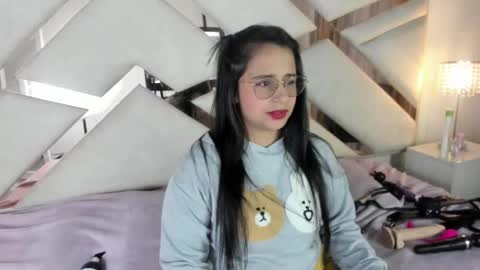 Snapshot of _carolinee_sweet chatting on 01.25.25 Caroline Sweet online show from 01.25.25