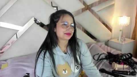Snapshot of _carolinee_sweet chatting on 01.25.25 Caroline Sweet online show from 01.25.25