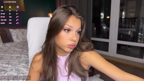 Snapshot of _catchmeifyoucan chatting on 01.13.25 Angela online show from 01.13.25