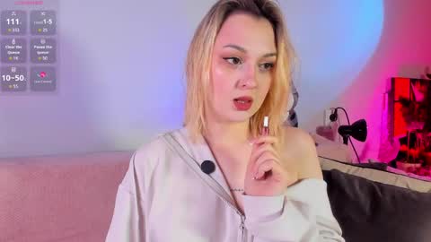 Christina Chris online show from 05.22.26