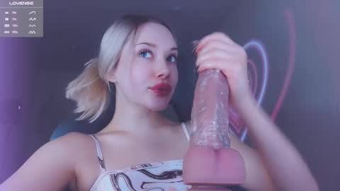 Angelina online show from 11.22.25