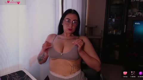 Snapshot of _chrissy__ chatting on 05.18.26 Chrissy online show from 05.18.26