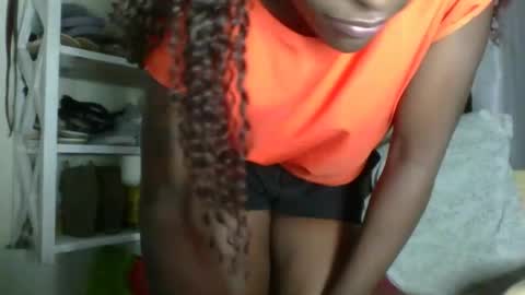 Snapshot of _clara01 chatting on 02.13.26 clara online show from 02.13.26