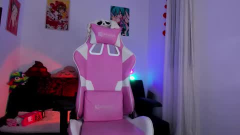  Chloe  online show from 09.29.25