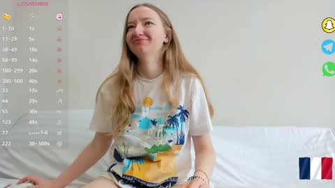 Sophie online show from 04.28.26