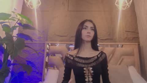 Snapshot of _coraliinee_ chatting on 05.14.26 Coraline online show from 05.14.26