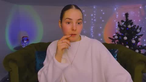 Snapshot of _cuddle_bug_ chatting on 12.17.25 Erika online show from 12.17.25