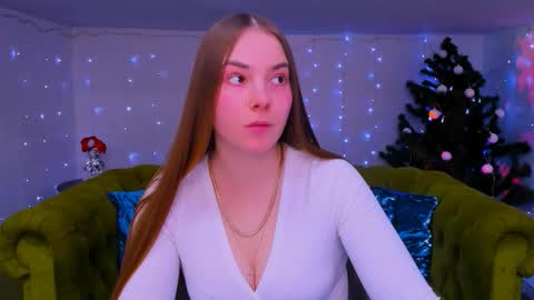 Snapshot of _cuddle_bug_ chatting on 12.22.25 Erika online show from 12.22.25