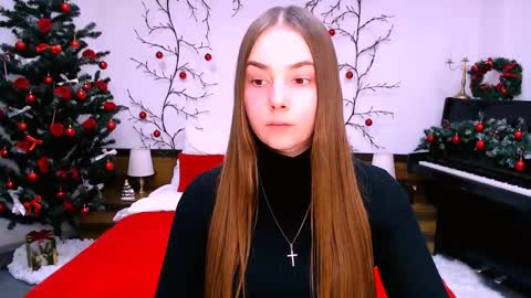 Snapshot of _cuddle_bug_ chatting on 01.08.26 Erika online show from 01.08.26