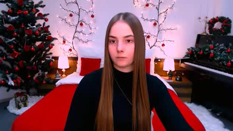 Snapshot of _cuddle_bug_ chatting on 01.09.26 Erika online show from 01.09.26