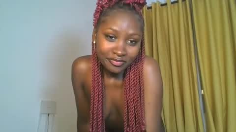 Snapshot of _cutestephanie chatting on 11.22.25 STEPH online show from 11.22.25