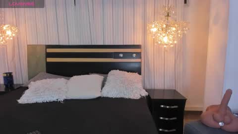 Dahiana Lincoln online show from 01.10.25