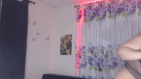 Snapshot of _darkitty_ chatting on 11.26.25 Darkitty online show from 11.26.25