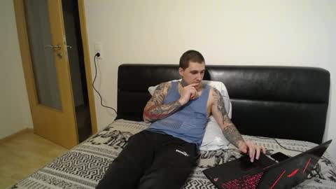 Snapshot of _devil_in_me_ chatting on 01.07.25 _devil_in_me_ online show from 01.07.25