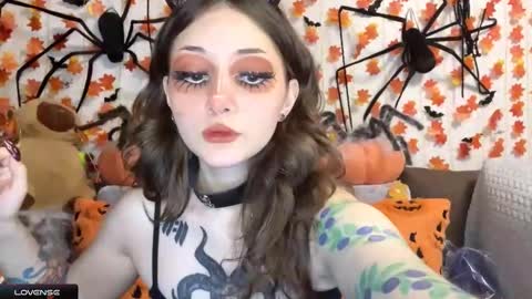 Kate online show from 10.17.25