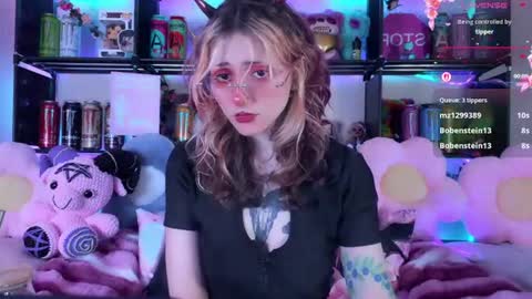 Snapshot of _devilbaby chatting on 07.14.26 Kate online show from 07.14.26