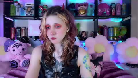 Snapshot of _devilbaby chatting on 07.19.26 Kate online show from 07.19.26