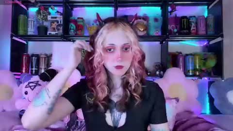 Snapshot of _devilbaby chatting on 08.04.26 Kate online show from 08.04.26