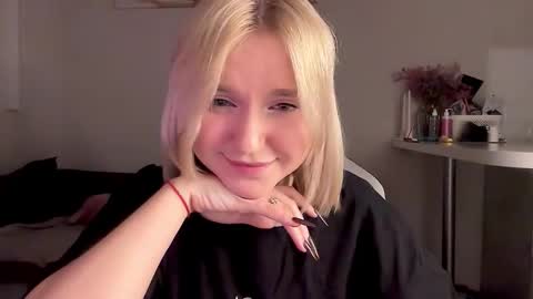 Ri   online show from 11.08.25