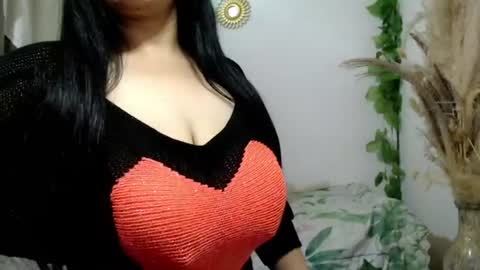 Dannia online show from 06.12.26