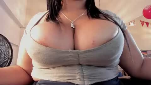 Snapshot of _dulcinea_1 chatting on 06.17.26 Dulcinea online show from 06.17.26