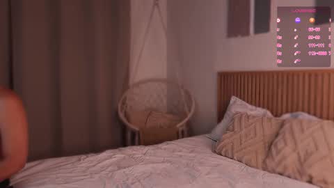 Snapshot of _e_m_m_a_1 chatting on 02.16.26 Emma and Tonny online show from 02.16.26