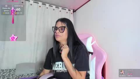 Snapshot of _elektrah chatting on 11.02.25 _elektrah online show from 11.02.25