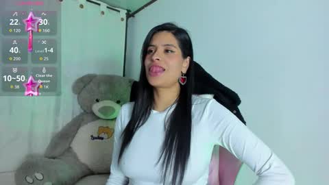 Snapshot of _elektrah chatting on 11.26.25 _elektrah online show from 11.26.25