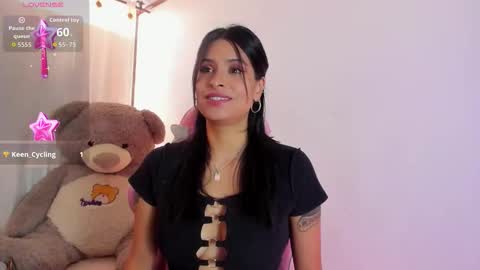 Snapshot of _elektrah chatting on 11.30.25 _elektrah online show from 11.30.25