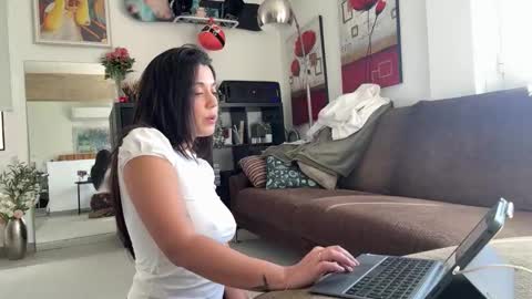 Snapshot of _elena_barra chatting on 03.01.26 elena barra online show from 03.01.26