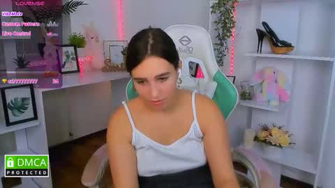 Lizzy  online show from 10.26.25