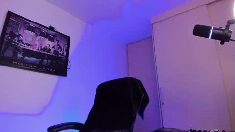  -         online show from 01.20.25