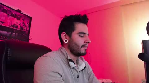  -         online show from 03.04.25