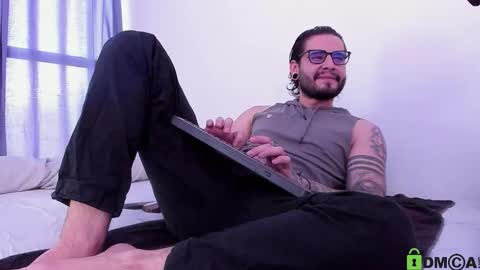  -         online show from 10.02.25