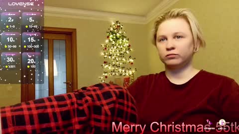 chloue and Gretta online show from 12.22.24