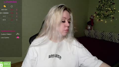 chloue and Gretta online show from 12.25.24